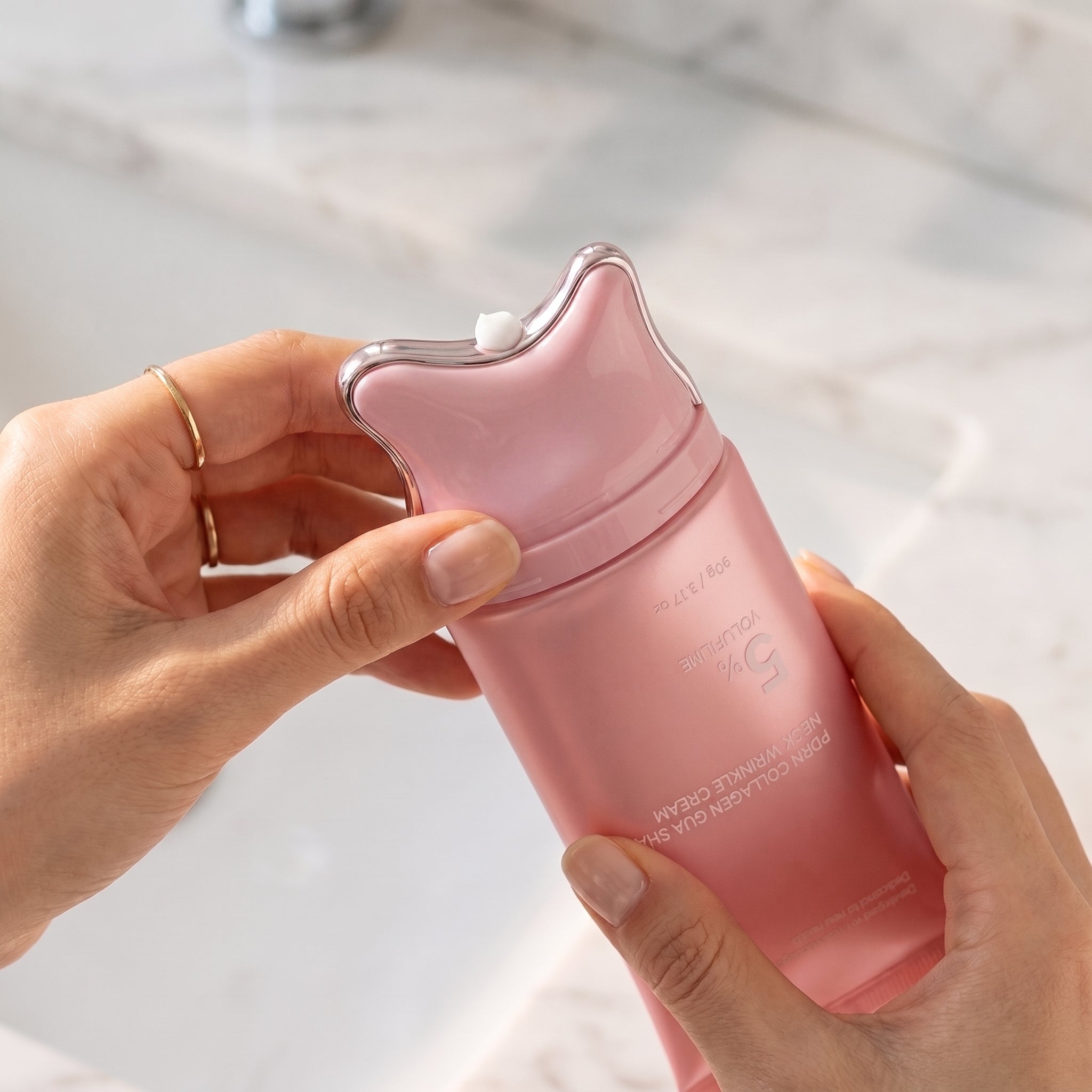 Twist to dispense cream